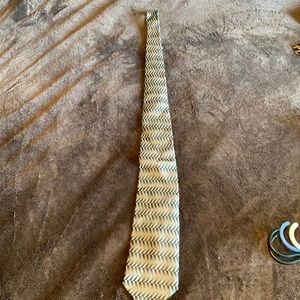 EUC black and grey Arrow tie